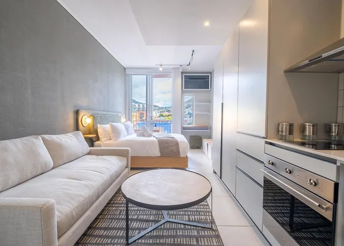 The Rose 401: 4Th Floor City Centre Apartment